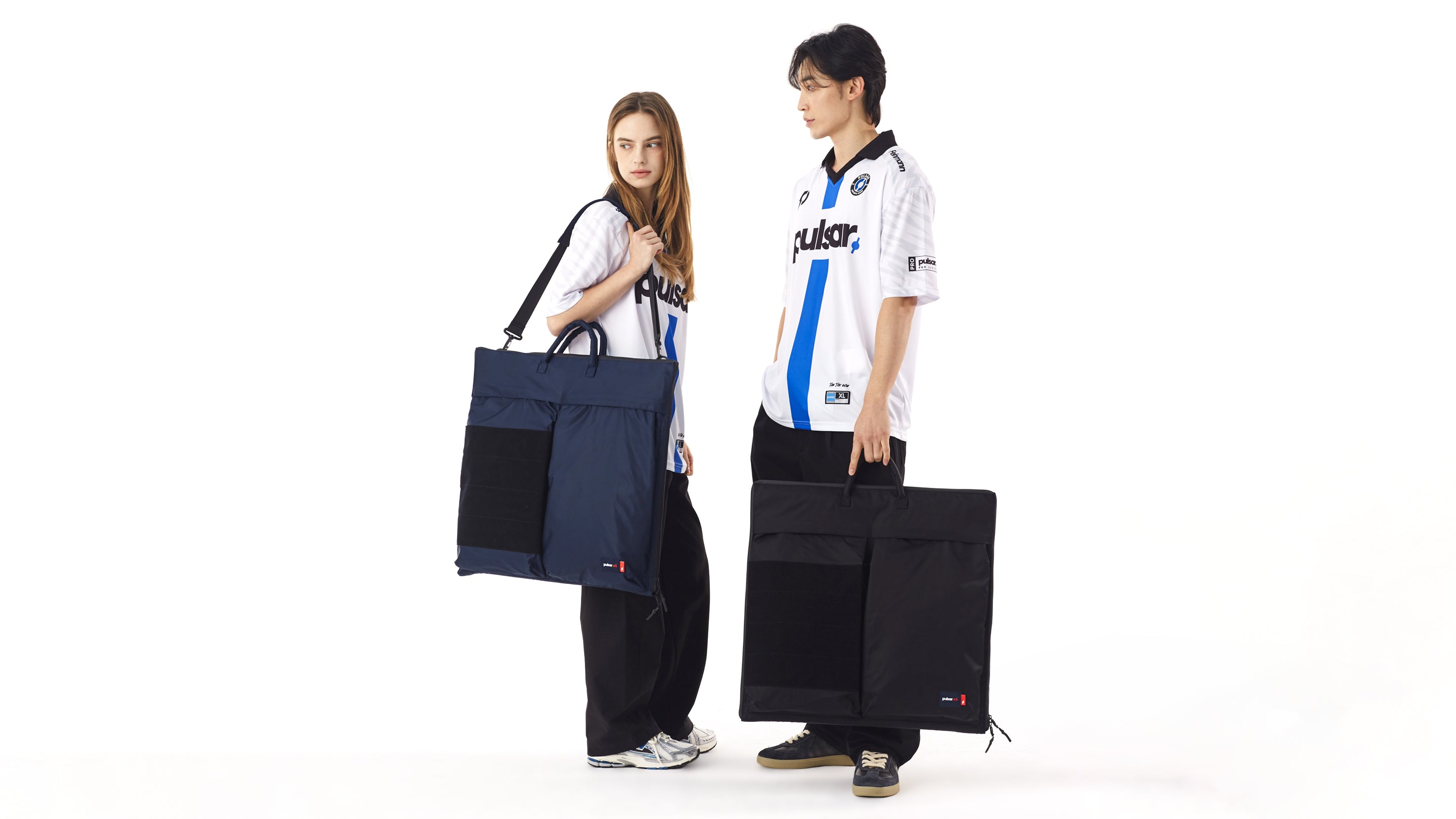 Pulsar eS Mouse Pad eSports Gear Carrying bag slide2
